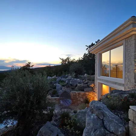 Casa Bacchus Villa