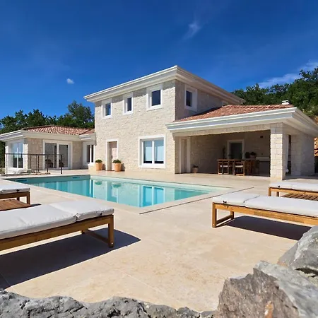 Casa Bacchus יאדראנובו